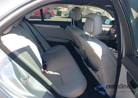 2013 Mercedes-Benz C 250 Sport from USA, damaged, VIN WDDGF4HB2DR301287